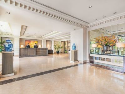 lobby - hotel aruga apartments by rockwell - manila, philippines