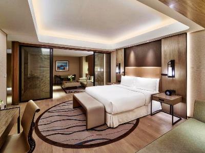 bedroom 2 - hotel conrad - manila, philippines