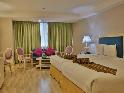 bedroom 1 - hotel crown regency hotel and towers - cebu, philippines