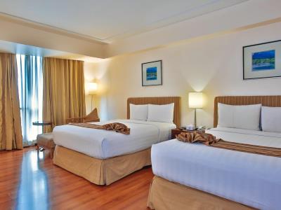 deluxe room 1 - hotel crown regency hotel and towers - cebu, philippines