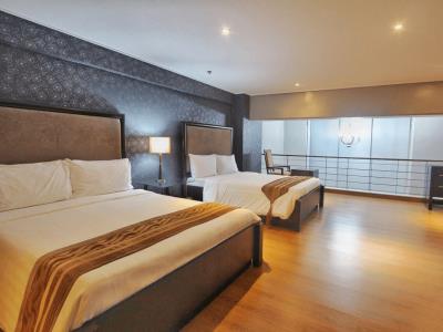 junior suite 1 - hotel crown regency hotel and towers - cebu, philippines