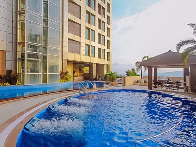 outdoor pool - hotel crown regency hotel and towers - cebu, philippines