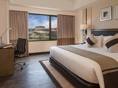 bedroom - hotel seda abreeza - davao, philippines