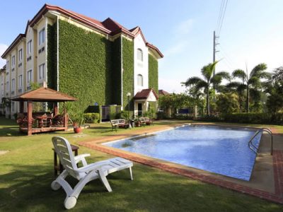 outdoor pool 1 - hotel microtel by wyndham batangas - batangas, philippines