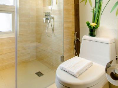bathroom - hotel boracay haven suites - boracay island, philippines