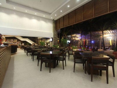 restaurant - hotel crown regency beach resort - boracay island, philippines