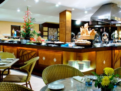 restaurant 1 - hotel henann regency - boracay island, philippines