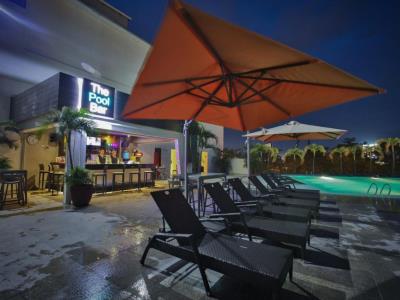 bar - hotel limketkai luxe - cagayan de oro, philippines