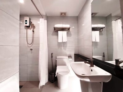 bathroom - hotel via appia tagaytay - tagaytay city, philippines