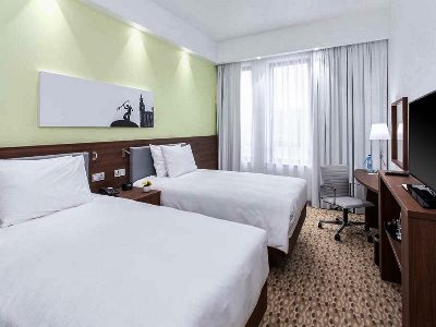 bedroom 2 - hotel hampton by hilton gdansk oliwa - gdansk, poland