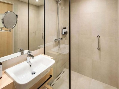 bathroom - hotel mercure katowice centrum - katowice, poland