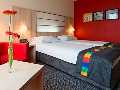 standard bedroom 3 - hotel park inn by radisson krakow - krakow, poland