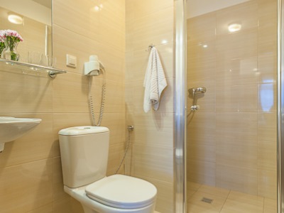 bathroom - hotel alexander - krakow, poland