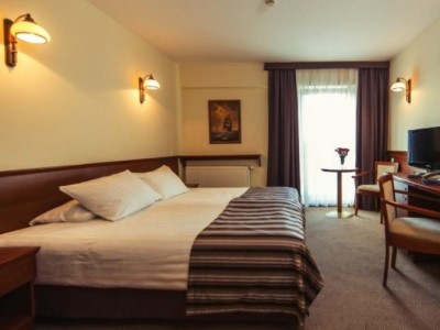 bedroom - hotel conrad - krakow, poland