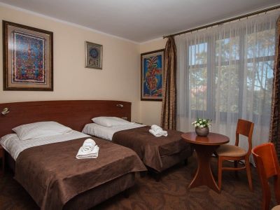 bedroom 2 - hotel gaja - poznan, poland