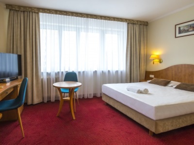 bedroom 1 - hotel best western portos - warsaw, poland