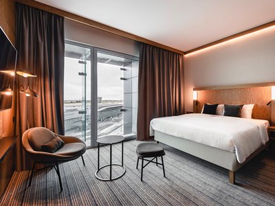 bedroom 4 - hotel courtyard warsaw airport - warsaw, poland