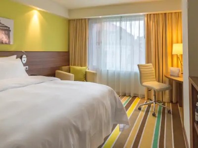 bedroom 2 - hotel hampton by hilton warsaw city centre - warsaw, poland