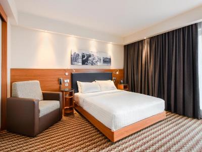 bedroom 1 - hotel hampton by hilton warsaw airport - warsaw, poland