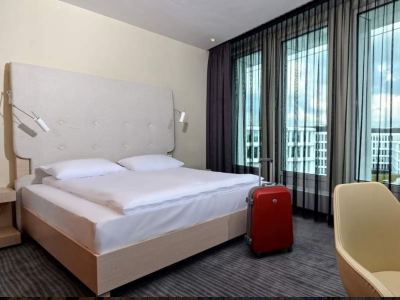 bedroom 2 - hotel sound garden - warsaw, poland