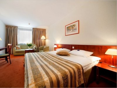 bedroom - hotel airport hotel okecie - warsaw, poland