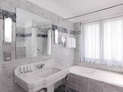 bathroom - hotel bristol - warsaw, poland