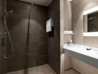 bathroom - hotel ac hotel wroclaw - wroclaw, poland