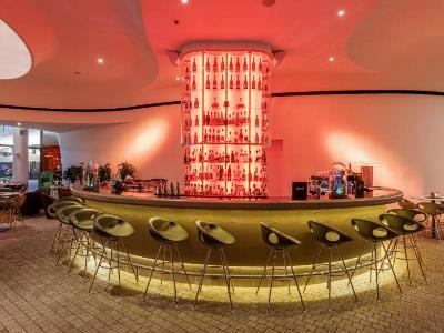 bar - hotel doubletree by hilton hotel wroclaw - wroclaw, poland
