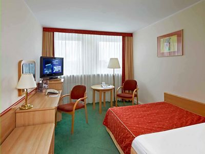 bedroom 1 - hotel mercure opole - opole, poland
