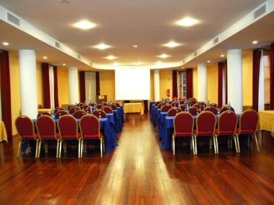 conference room - hotel do lago - braga, portugal