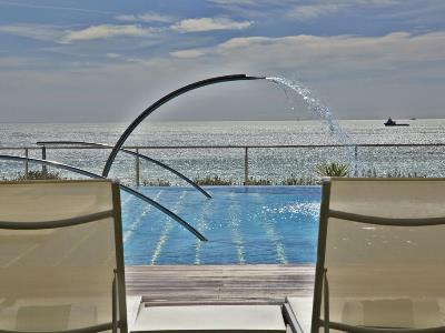 outdoor pool 2 - hotel cascais miragem - cascais, portugal