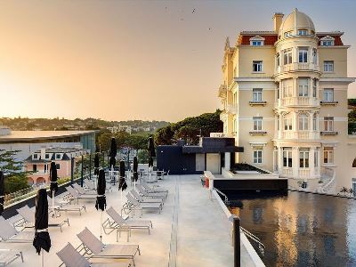 outdoor pool - hotel inglaterra - estoril, portugal