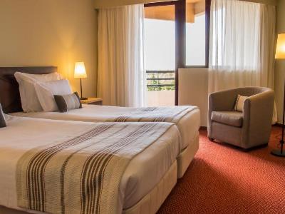 bedroom - hotel evora - evora, portugal