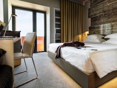bedroom 1 - hotel vitoria stone - evora, portugal