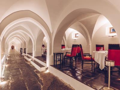 restaurant 1 - hotel convento do espinheiro - evora, portugal