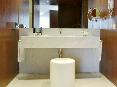bathroom - hotel pousada palacio de estoi - faro, portugal