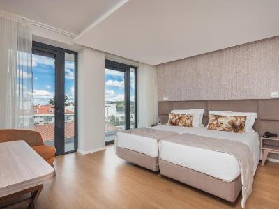 bedroom 4 - hotel essence inn marianos - fatima, portugal