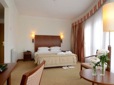 bedroom 1 - hotel cinquentenario - fatima, portugal