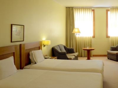 bedroom 1 - hotel toural - guimaraes, portugal