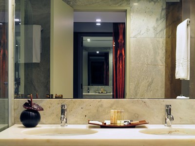 bathroom - hotel altis grand hotel - lisbon, portugal