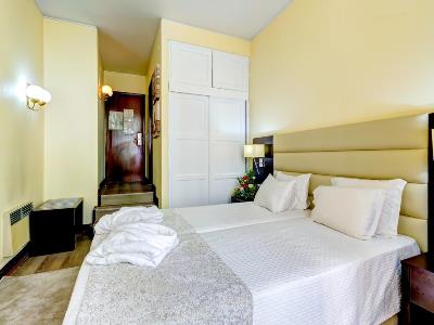 bedroom - hotel hotel lx rossio - lisbon, portugal