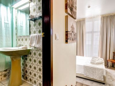bedroom 5 - hotel hotel lx rossio - lisbon, portugal