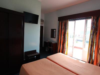 bedroom 2 - hotel residencial horizonte - lisbon, portugal
