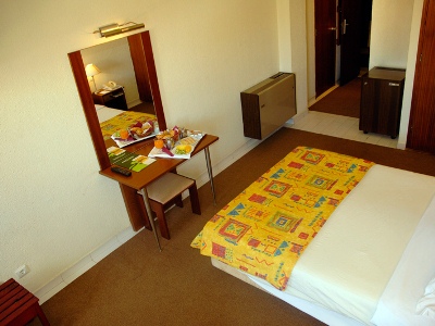bedroom - hotel amazonia lisboa - lisbon, portugal