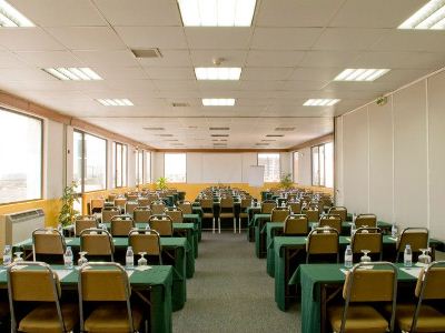 conference room - hotel amazonia lisboa - lisbon, portugal