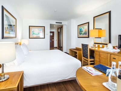 bedroom 5 - hotel radisson blu lisboa - lisbon, portugal