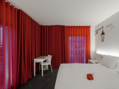 bedroom 2 - hotel 3k europa - lisbon, portugal