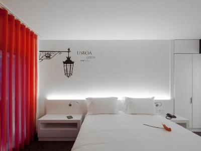 bedroom 1 - hotel 3k europa - lisbon, portugal