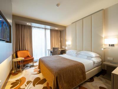 bedroom 2 - hotel smy lisboa - lisbon, portugal