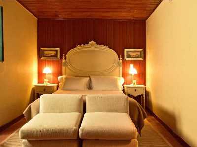 bedroom 3 - hotel pousada castelo de obidos - obidos, portugal